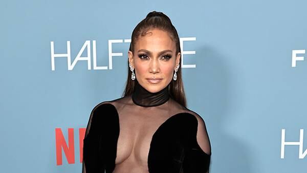 Jennifer Lopez's social media goes dark