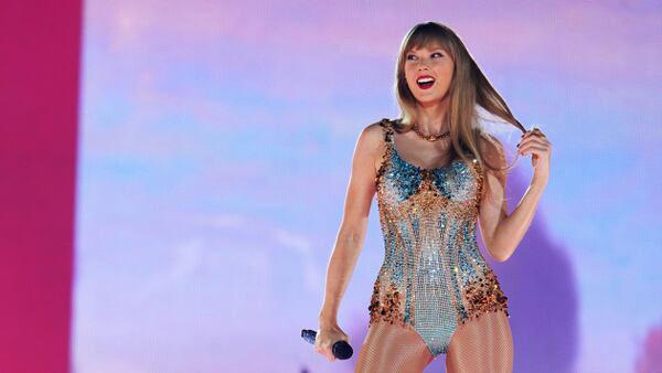 No, Taylor Swift is not featured on Beyoncé's 'Act II: Cowboy Carter'