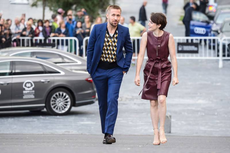 SAN SEBASTIAN, SPAIN - SEPTEMBER 24:  (L-R) Actor Ryan Gosling and actress Claire Foy attend 'First Man' photocall during 66th San Sebastian Film Festival on September 24, 2018 in San Sebastian, Spain.  (Photo by Carlos Alvarez/Getty Images)