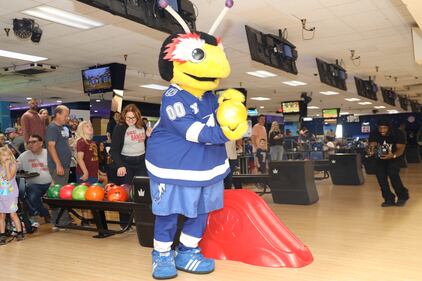 WWRM Magic 94.9 The Back To School Bowl for Teachers