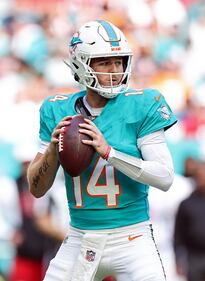 NFL Tampa Bay Buccaneers vs Miami Dolphins