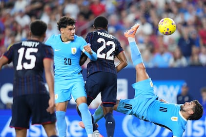 USMNT Uruguay Raymond James Stadium Ray Jay